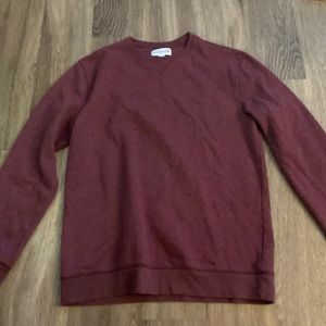 Maroon pullover sweater